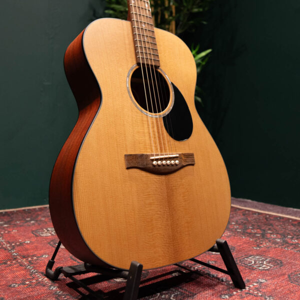 eastman pch1 om acoustic guitar