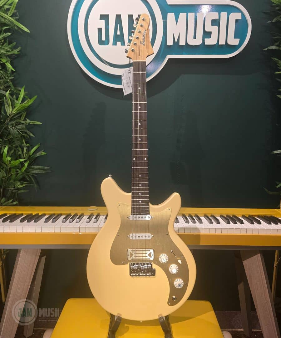 eastman fullertone dc 62 desert sand