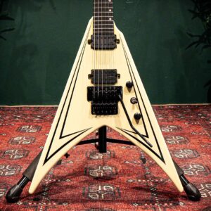 spira guitars v 420 antique white